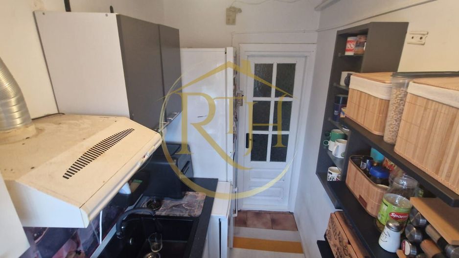 Vand apartament cu 4 camere in zona spitalul judetean,comision ,,0'' - Poză 14