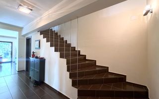 Vilă cu ieșire directă în Pădurea Băneasa – zonă Liceul Francez, Nord București - Poză 11