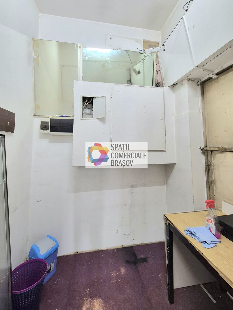 Spatiu comercial de închiriat cu vad - 70 mp # spatii-comerciale-brasov.ro - Poză 7