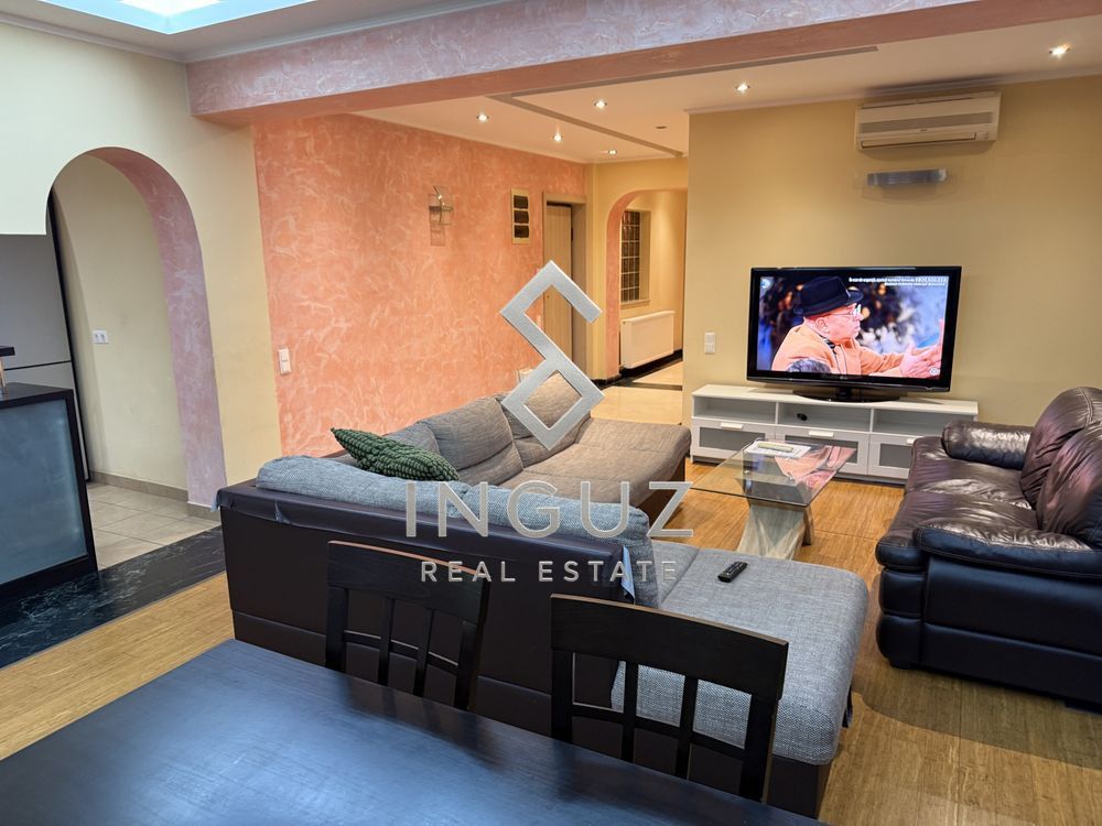 Apartament 3 camere in Vila . 125 mp - Poză 1