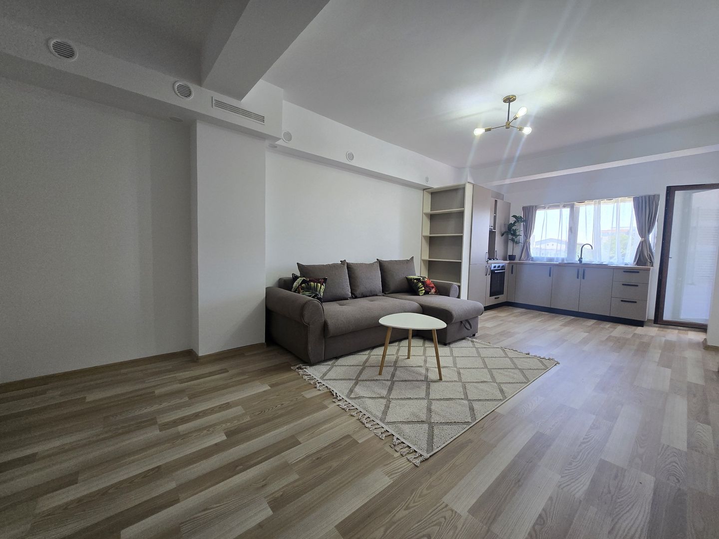 Apartament nou, 2 camere, complet mobilat și utilat, gata de mutare - Poză 5