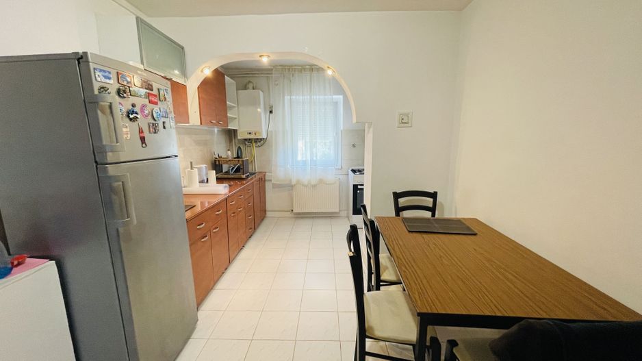 Apartament spațios și luminos -trei camere în Matei Basarab - Poză 1