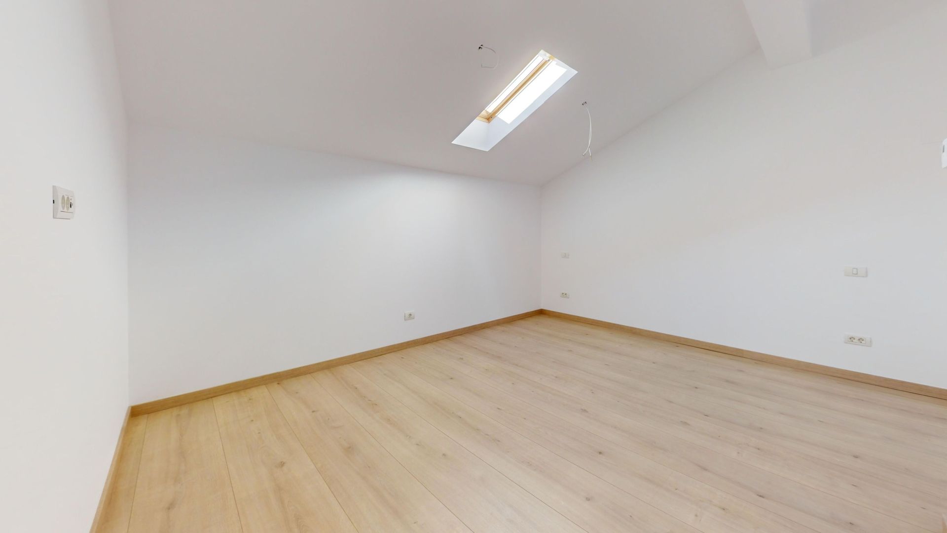 Casa Finalizata Metro Voluntari Finisaje Complete Pompa Caldura - Poză 42