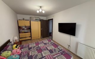 Spatios. Mobilat si utilat. Pozitie excelenta. - Poză 11