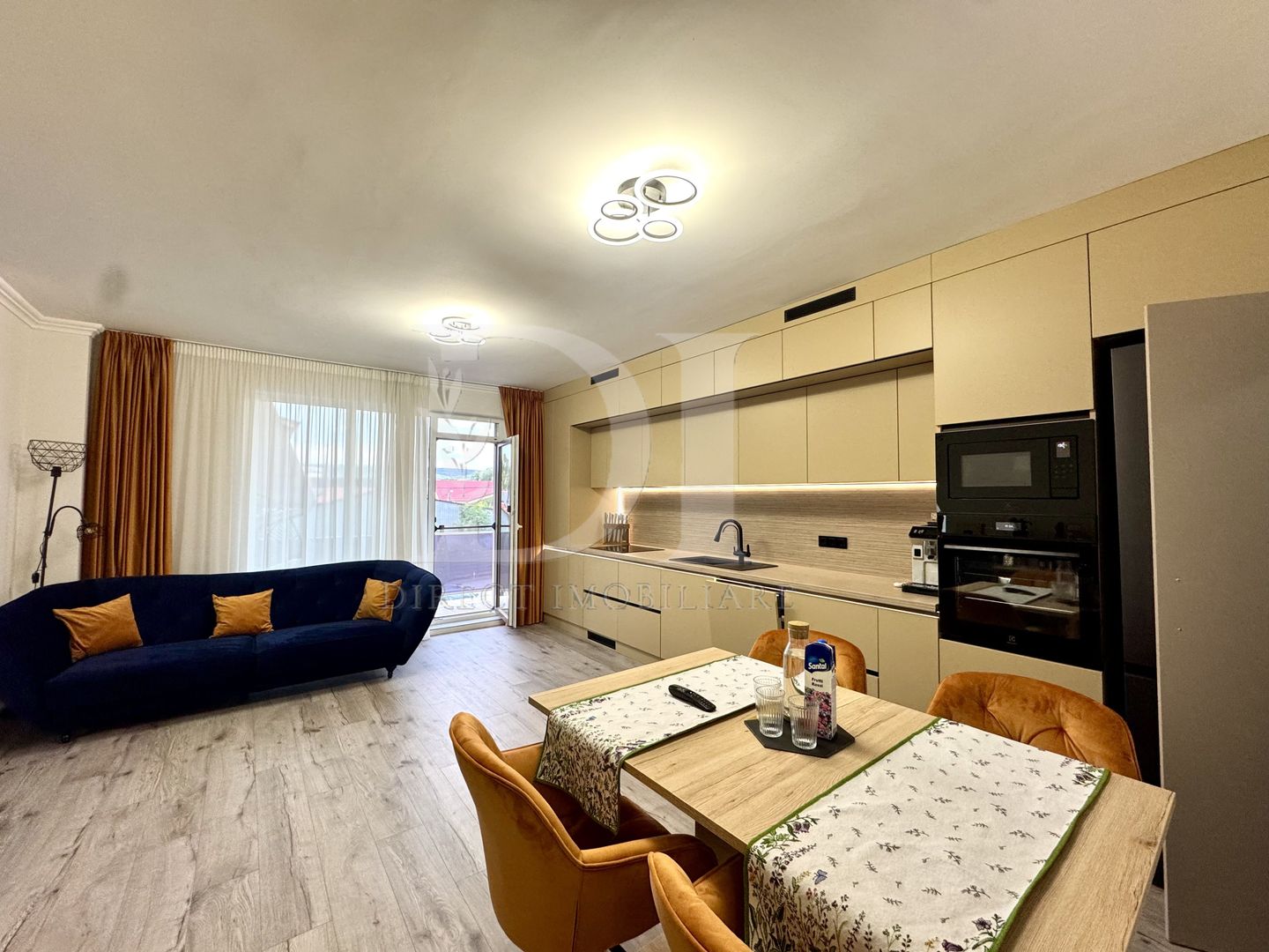 Apartament la cheie / etaj intermediar / Zona Parcul Poligon - Poză 1