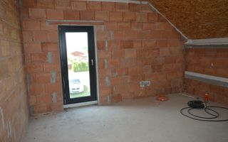 Casă 5 camere Siliștea Nouă/Suceava - Poză 40