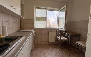 Garsoniera in bloc mixt, an 1980 zona Lujerului, Militari - Poză 6