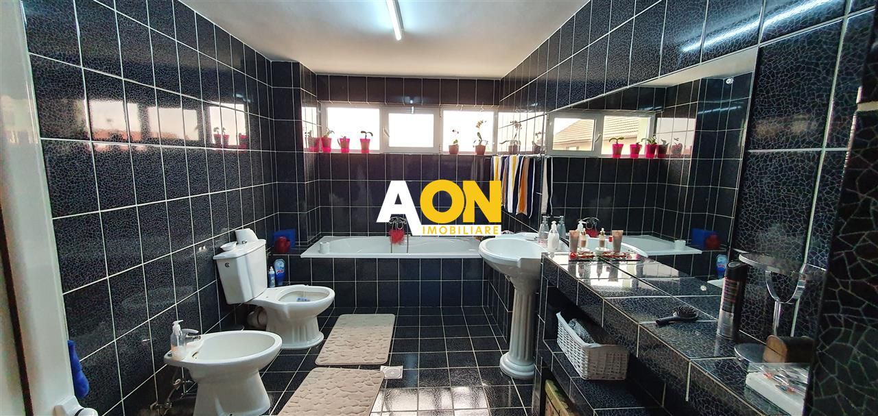 Casa 7 camere D+P+1E+M 800 mp teren zona Schit - Poză 12