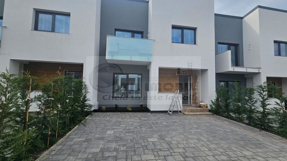 Vila insiruita - Popas Pacurari - Intabulat - Mutare imediata! - Poză 1