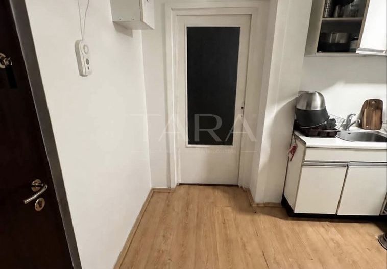Apartament decomandat cu 2 camere – Piața Zorilor, Cluj-Napoca - Poză 1