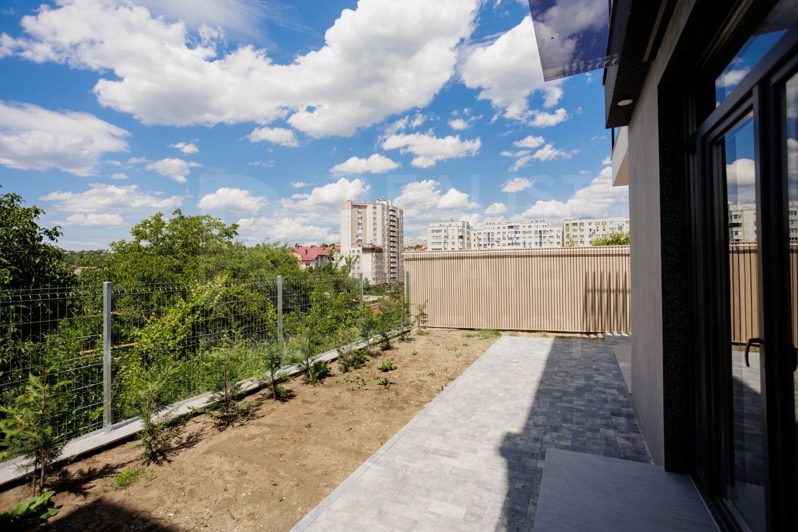 Vânzare casă, 4 camere,  str. Dragomirna, sectorul Buiucani. - Poză 32