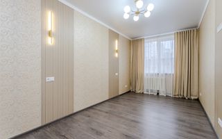 Vânzare, apartament, 2 camere, strada Florilor Rîșcani - Poză 1