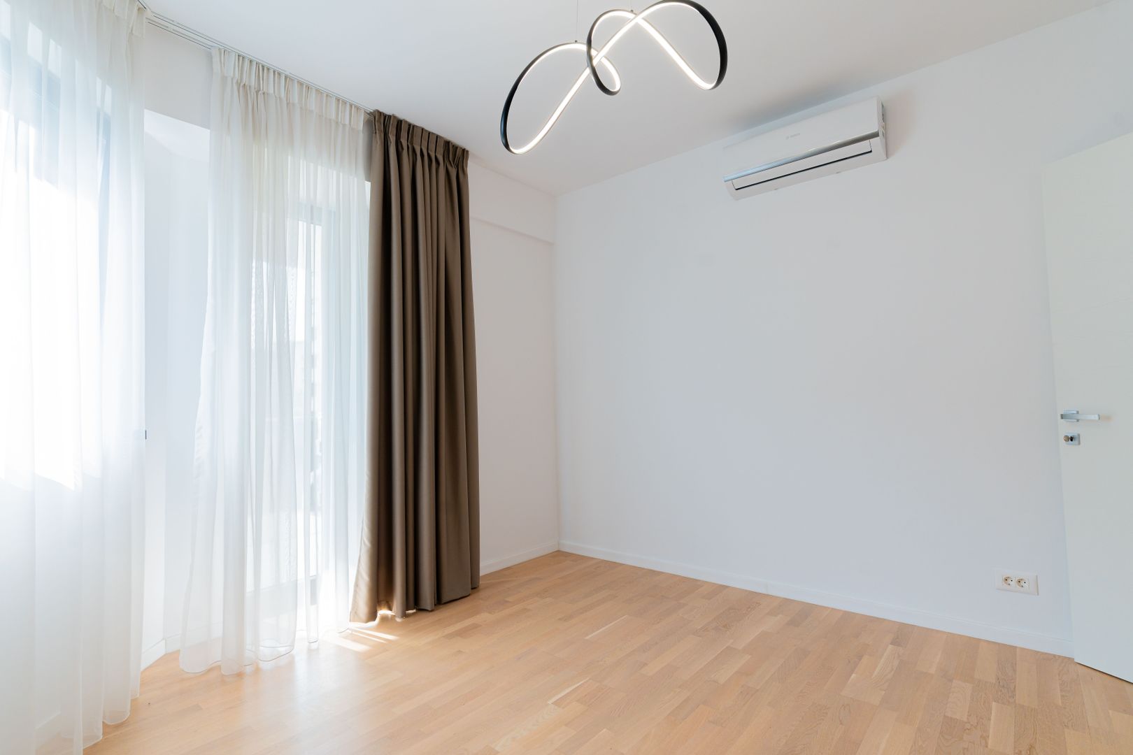 Apartament LUX 2 Camere Atlas Residence Aviatiei Herastrau - Poză 4