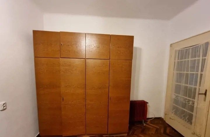 Apart 1 cam Balcescu parter centrala proprie - Poză 4