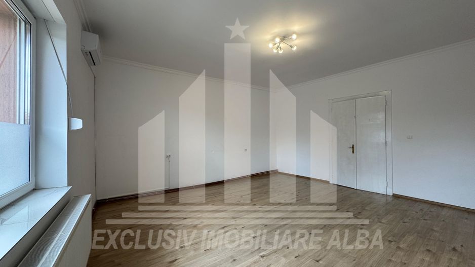 Casa individuala | De inchiriat | 200 mp | 430 mp teren | Cetate - Poză 6