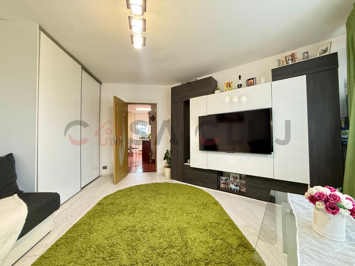 2 camere decomandate, la cheie, Mărăști! - Poză 2