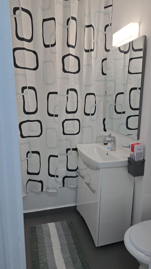 Vând apartament 2 camere zona  d.na Ghica - Poză 2