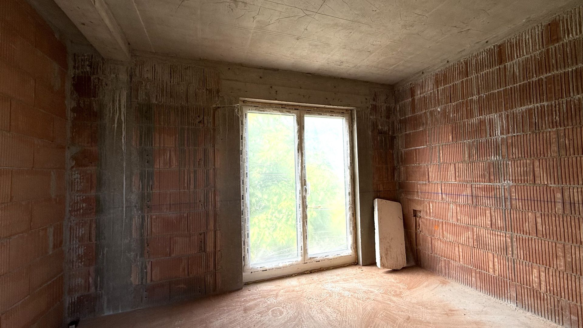 PROIECT DEOSEBIT CU GARAJ- LA ROSU - Poză 4