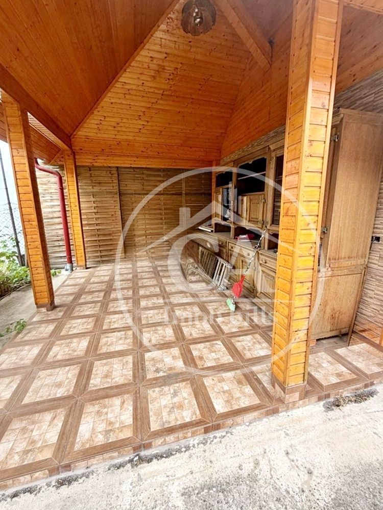 Casă de închiriat cu 3 camere în zona Centrală, Oradea. - Poză 14
