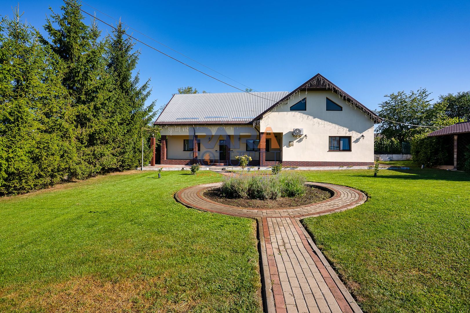 Paradis în care să îți crești copiii - casă 157 mp utili - Poză 1