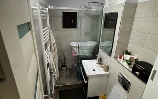 Apartament 4 camere de vânzare în cartierul Cug, Iași - 84 mp, decomandat, etaj intermediar - Poză 2