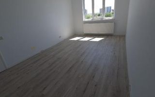 Vând apartament cu 2 camere, decomandat nou  + loc de parcare, situat in complex - Poză 3
