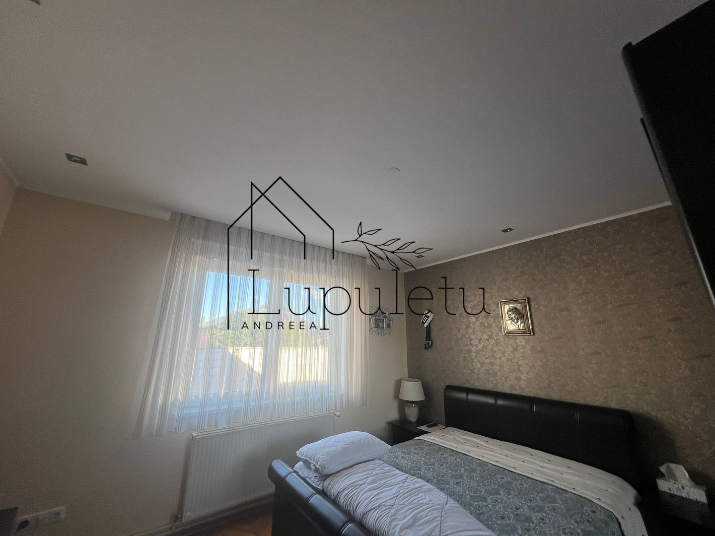 Casa de Vanzare Rasinari | 6 Camere | 200 MPU | Teren 979 MP | - Poză 10