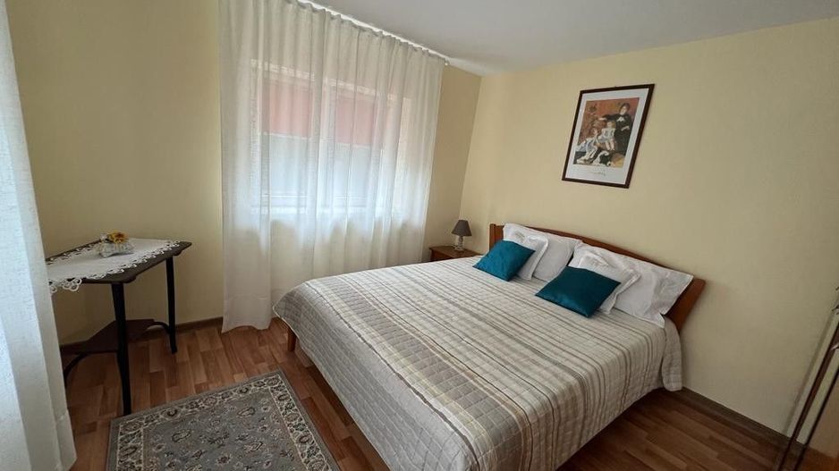 Dacia - Casa  4 camere, mobilată și utilată - Poză 3