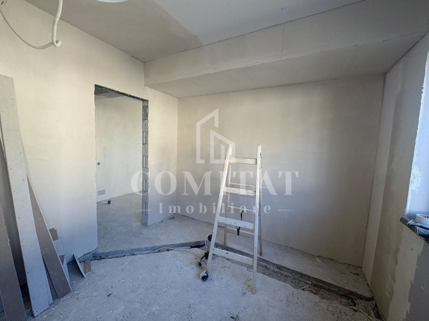 Apartament decomandat | Andrei Mureșanu | zona veche a cartierului - Poză 3