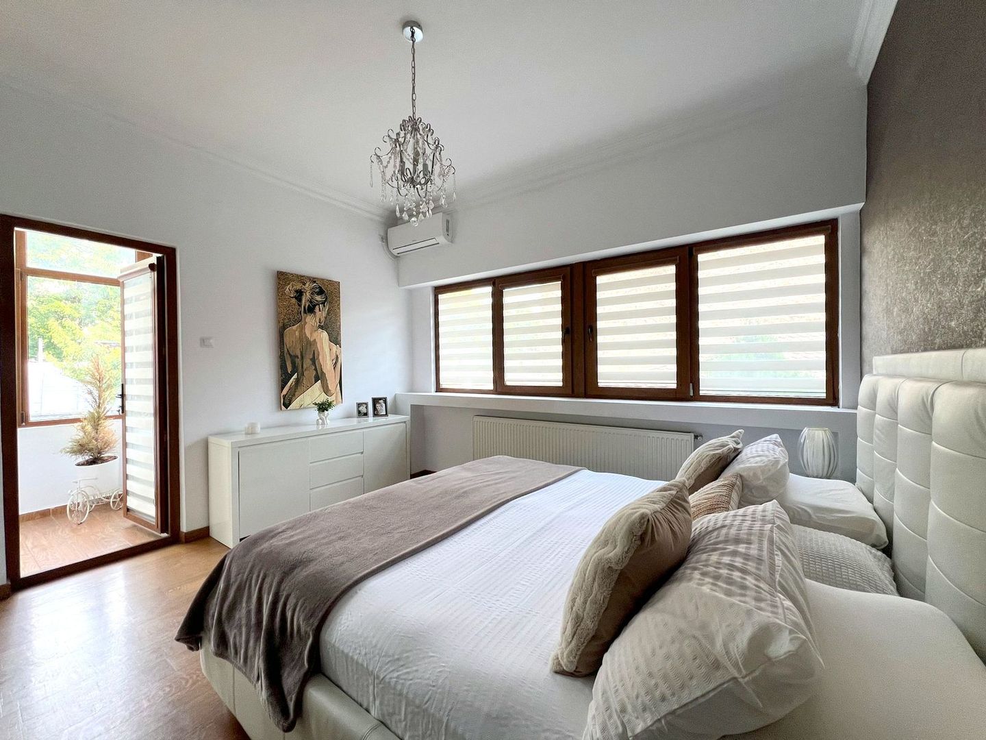 140mp etaj 1 Victoriei-Alexandru Ioan Cuza - Ultracentral - Poză 4