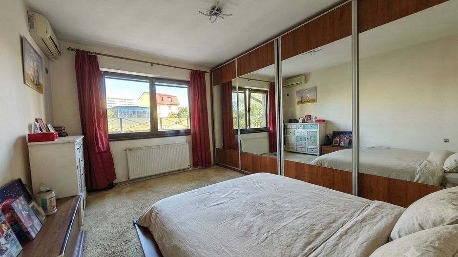 Apartament 3 camere ,grădină, foișor, loc de joacă, parcare,boxa - Poză 4