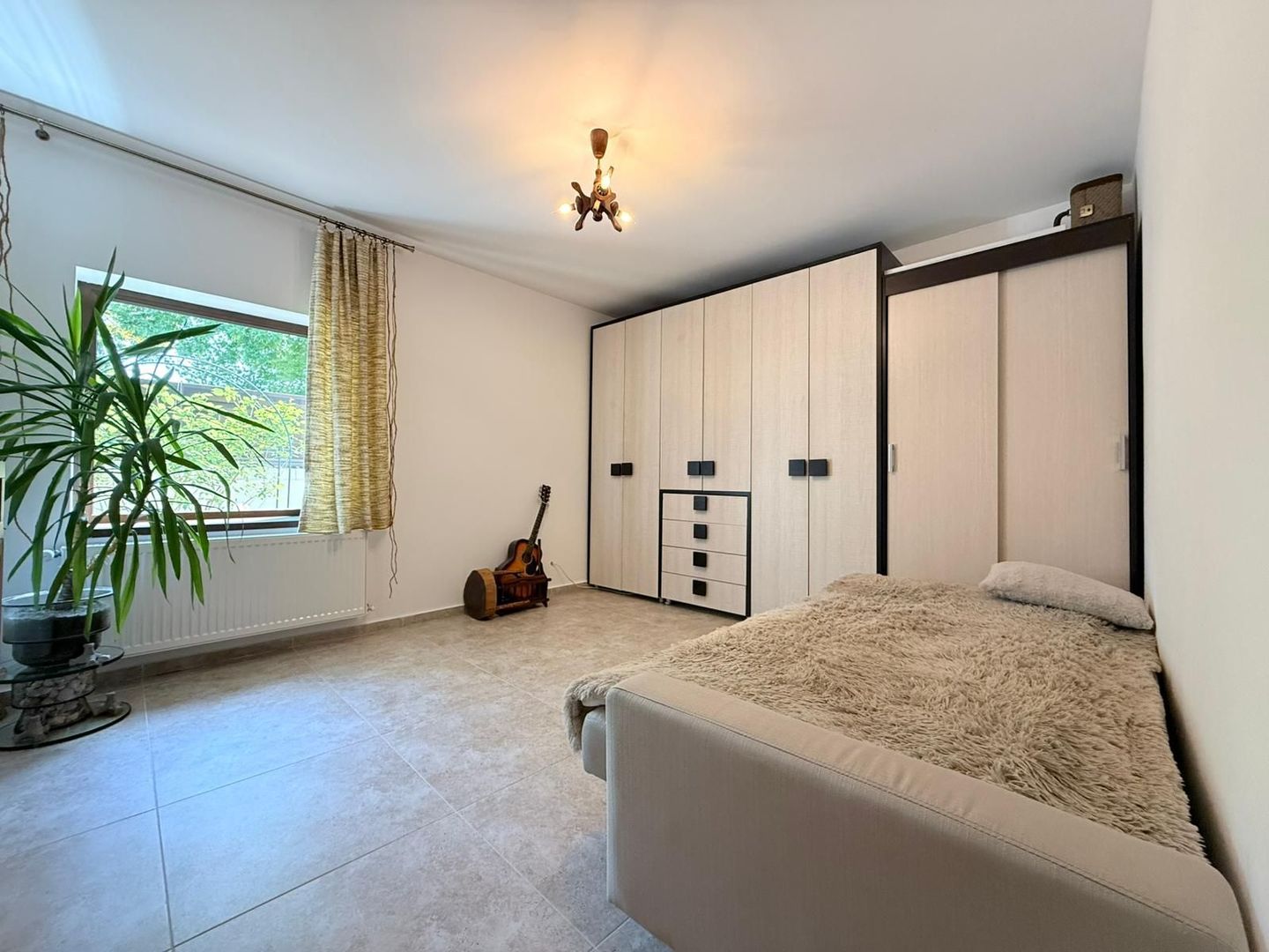 Casa renovata integral | acces auto in curte | Centrala proprie - Poză 14