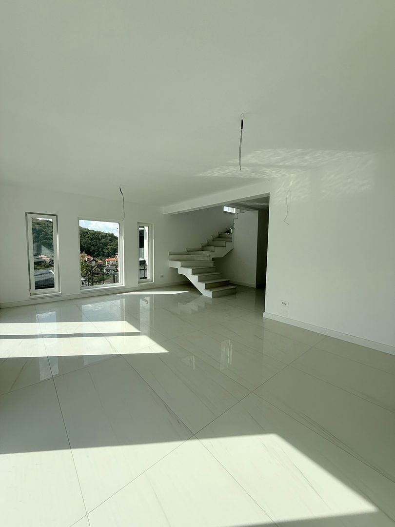 Casa individuala de vanzare - Zona Vivo / Floresti - Poză 4