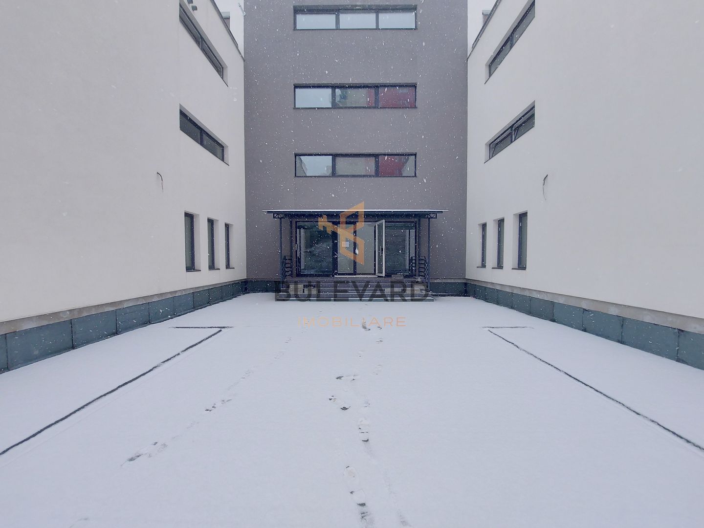 Apartament cu 3 camere/76 mp/CF/Calea Baciului! - Poză 1