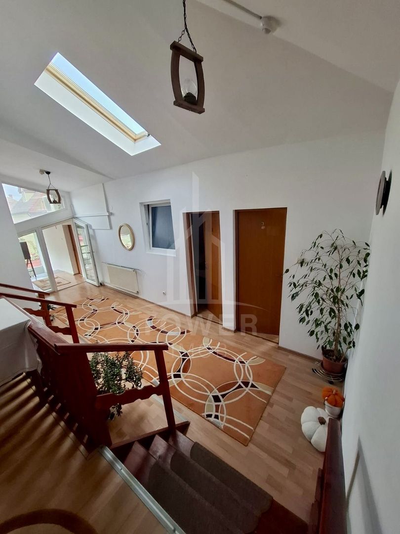 Casă de vânzare în Lazaret – ideală pentru familie sau investiție! - Poză 8