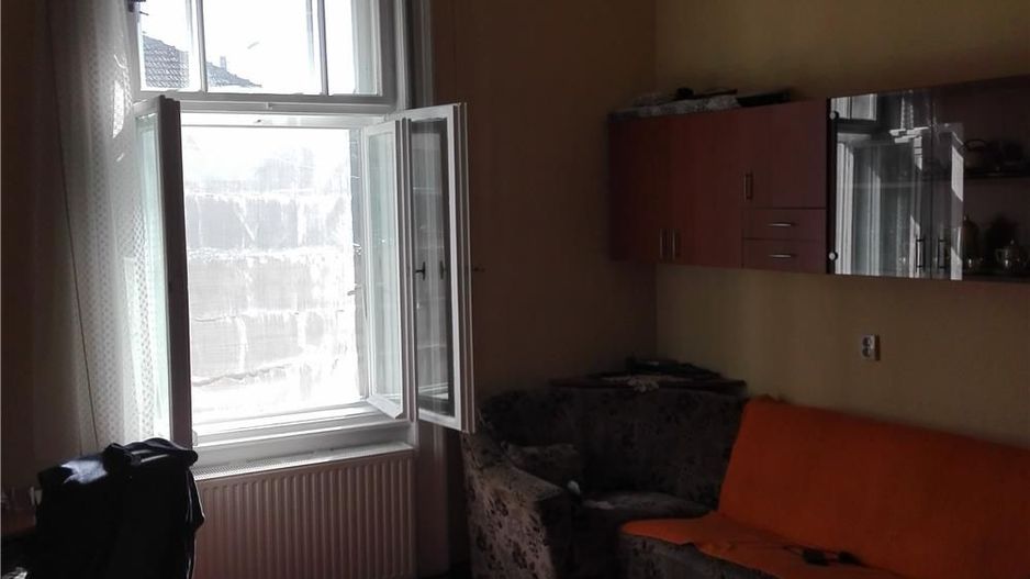 Casa mare cu teren 2100 mp central in Satu Mare, ideal si pentru afaceri. - Poză 4