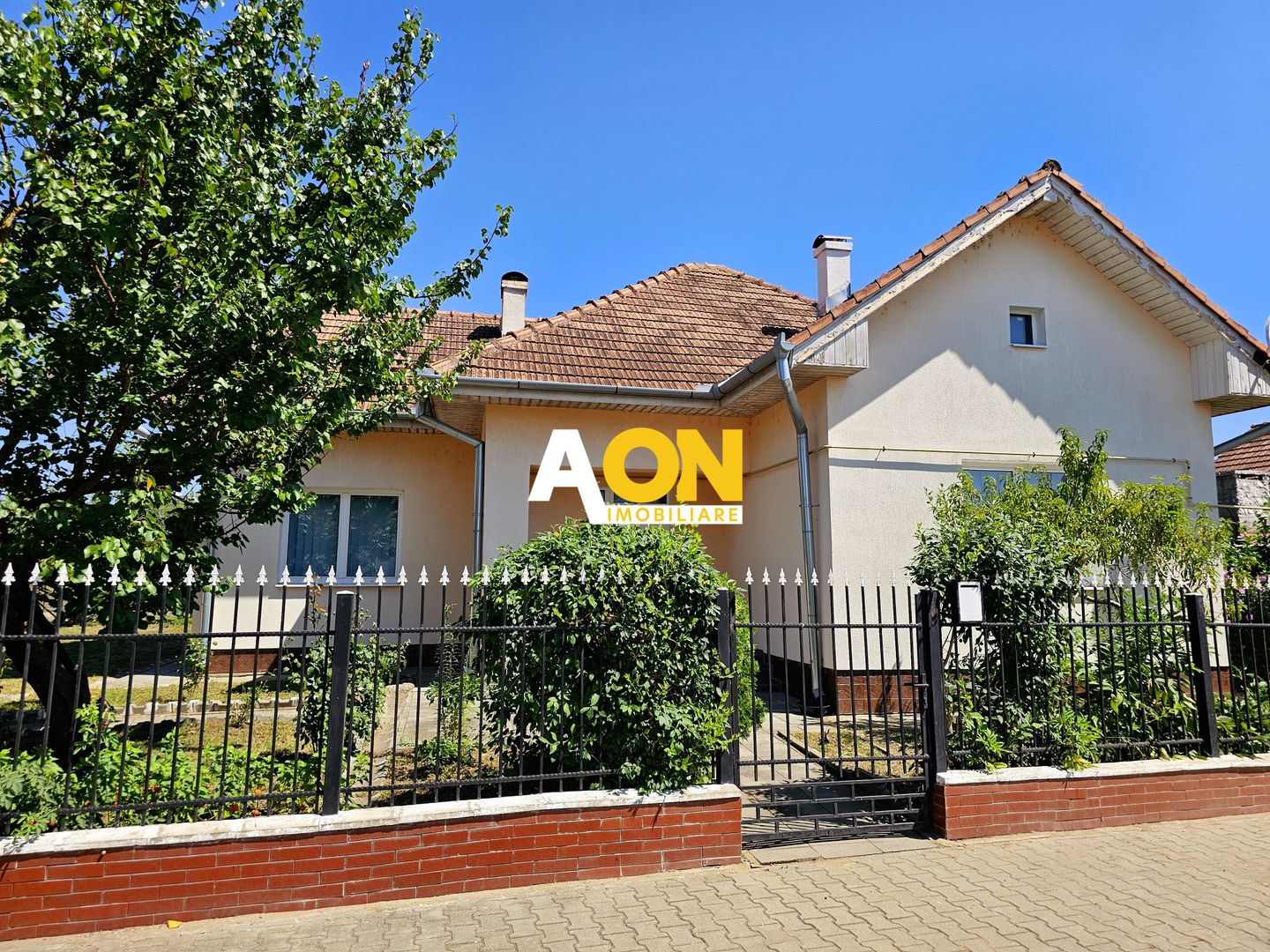 Casa 3 camere, 810 mp, cartier Recea - Poză 1