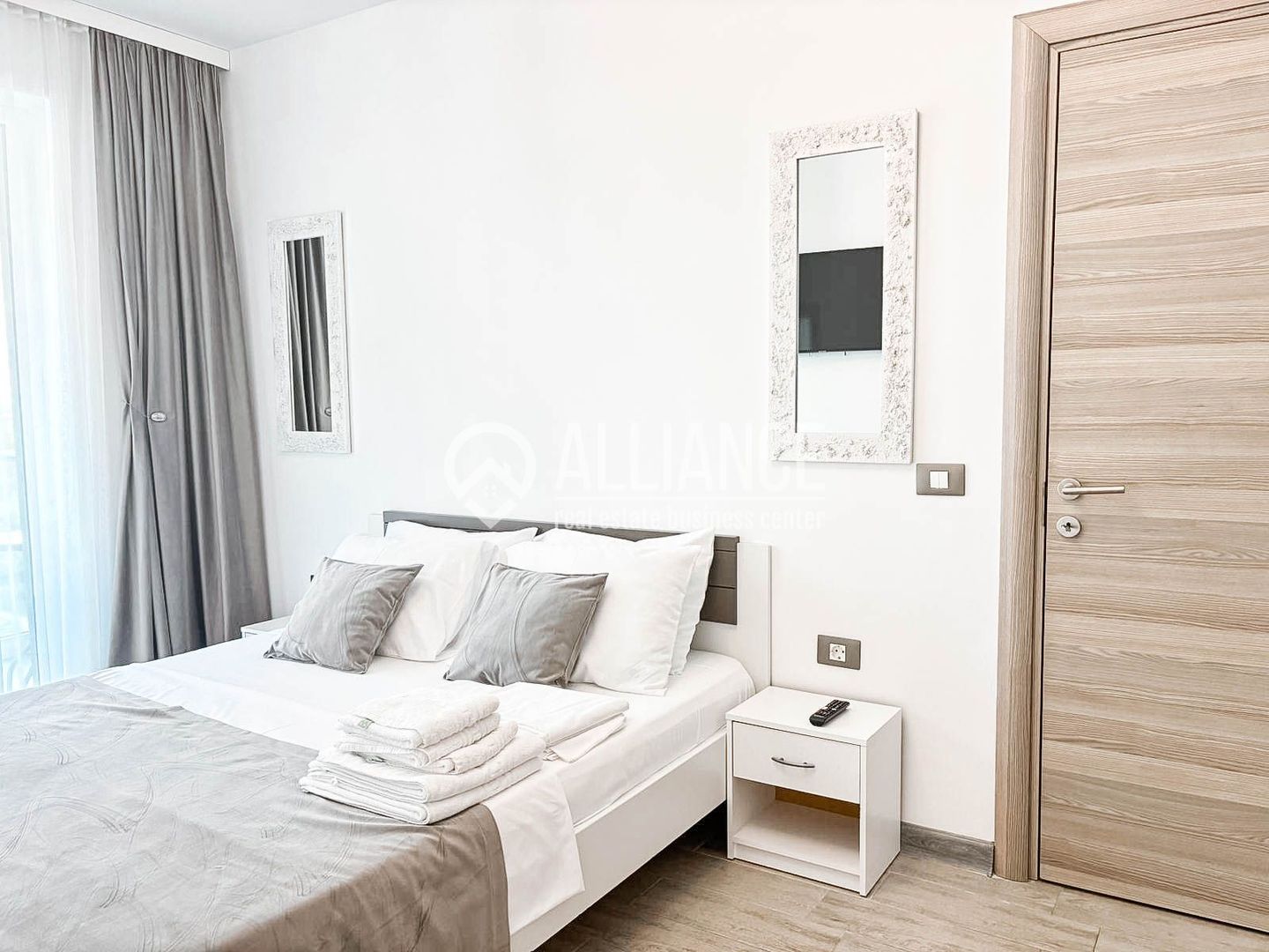 Mamaia Sat(Cod 05)2 Camere Premium cu vedere la mare - Poză 7