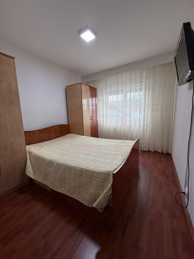 APARTAMENT 3 CAMERE, I.C. FRIMU, 450 EURO/LUNA - Poză 11