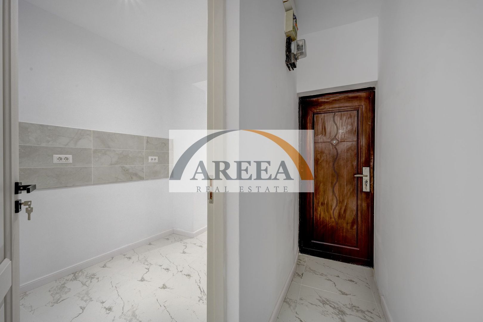 VILA RENOVATA SI ELEGANTA - 131 mp, 6 camere - Mitropolie / Unirii - Poză 14