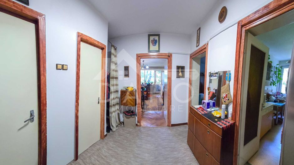 Apartament cu 3 camere in zona Cornisa, 7 Noiembrie , pe Romanu Vivo - Poză 2