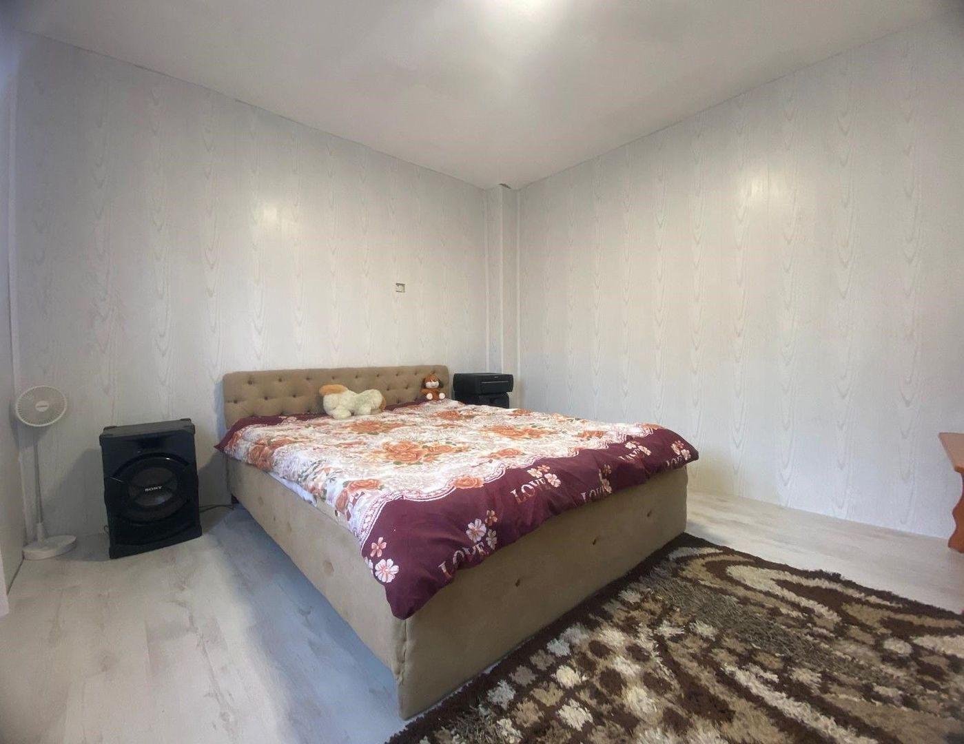 Casă de vânzare în Răzvad, la o distanta mica fata de oras! - Poză 4