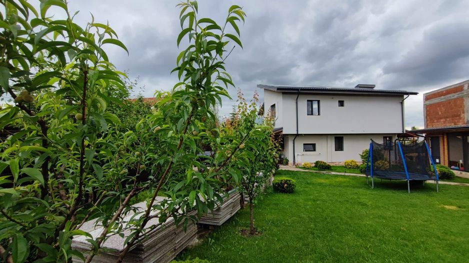 Duplex premium cu curte superb amenajată și anexă 80 mp - Poză 9