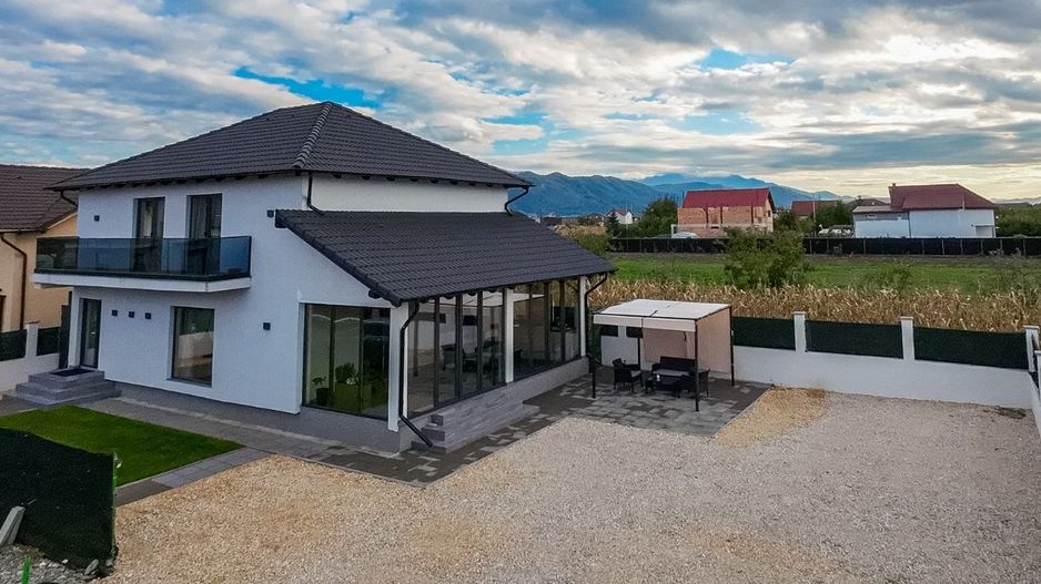 Propunem spre vanzare Casa individuală 4 camere LUX  Stupini - Poză 4