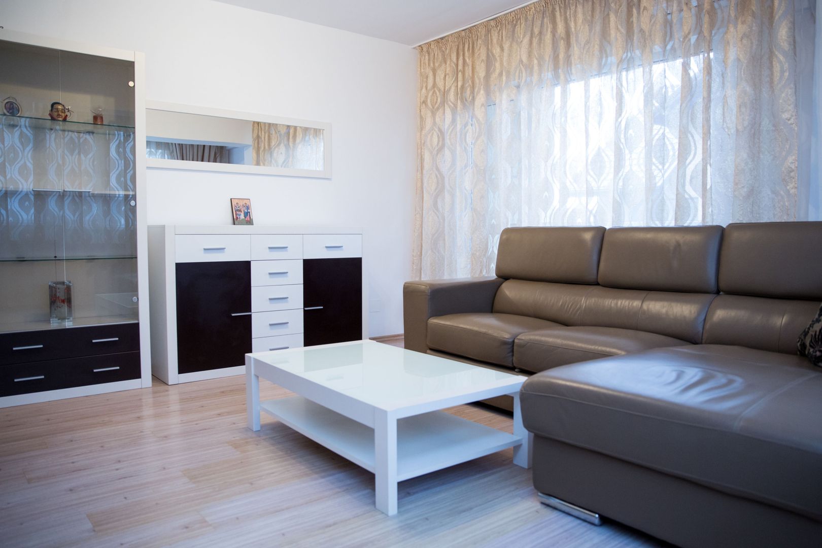 Direct Proprietar | Apartament 2 Camere | Zona Păcii Militari Parcare - Poză 1