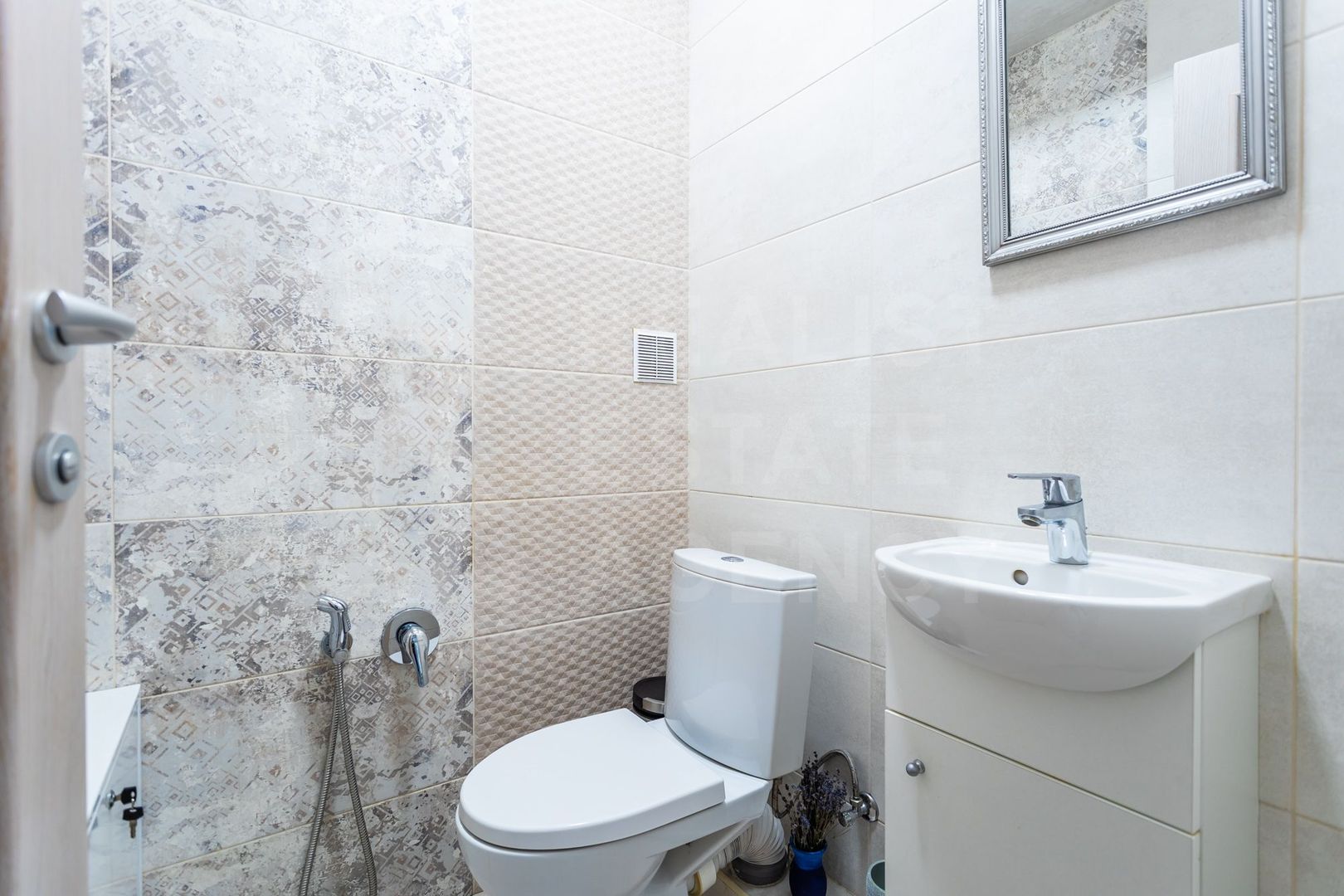 Vânzare, apartament, 2 camere+living, str. Ion Creangă, sect Buiucani - Poză 17