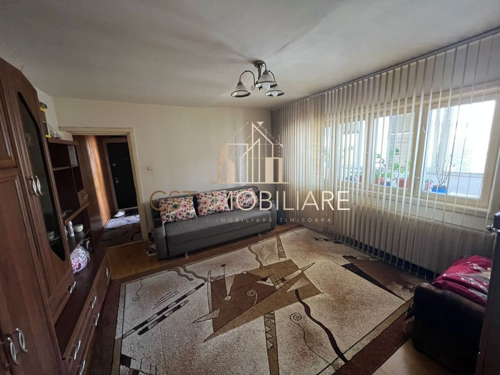 Apartament spațios cu 2 camere de vânzare Zona Sagului-Dâmbovița - Poză 1