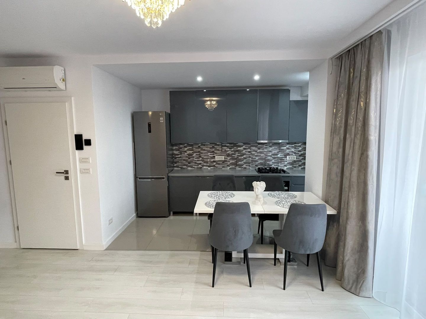 Apartament cu 2 camere + loc de parcare subteran - Aradului - Poză 9