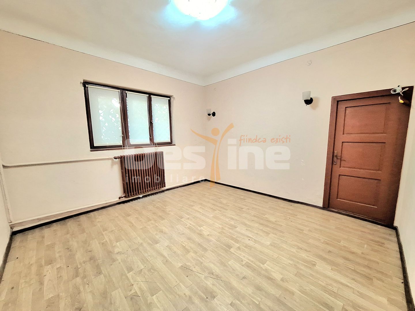 Apartament in Vilă interbelică | curte 250 mp, la 5 min metrou - Poză 3