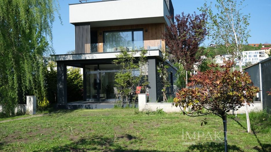 Casa individuala de vanzare, superfinisata, cartier Borhanci! - Poză 1